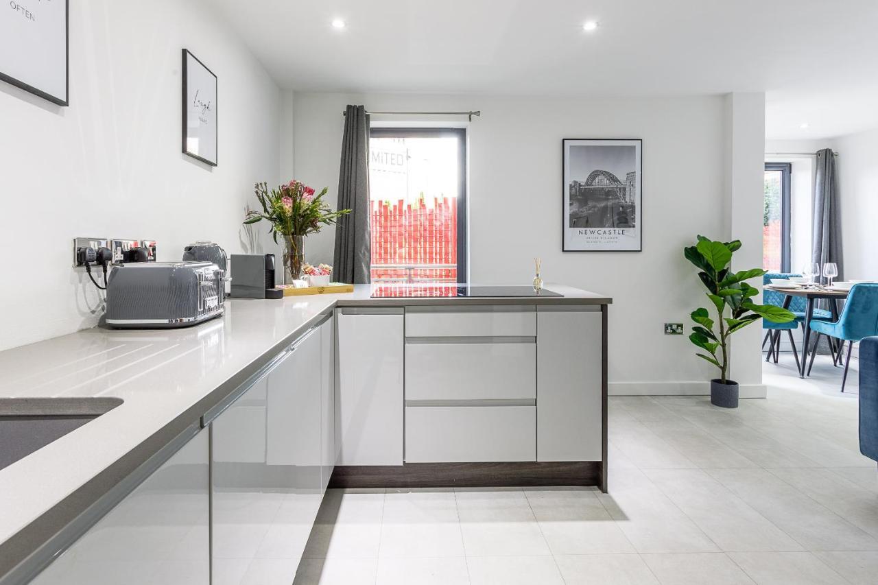 Boutique Quayside Apartment - Free Parking ニューカッスル・アポン・タイン エクステリア 写真